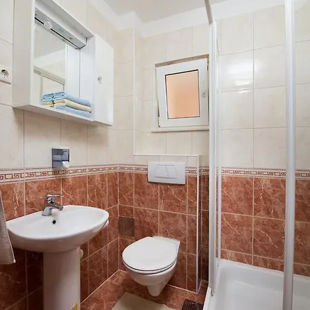 Appartement Ljubicic 1620 *