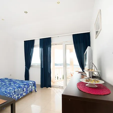 Appartement Ljubicic 1620 *