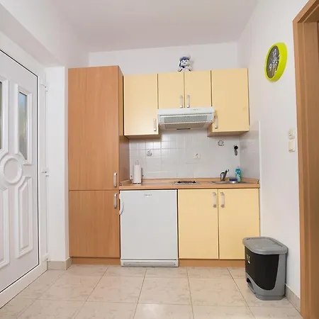 Ljubicic 1620 Appartement Rogoznica (Sibenik-Knin)