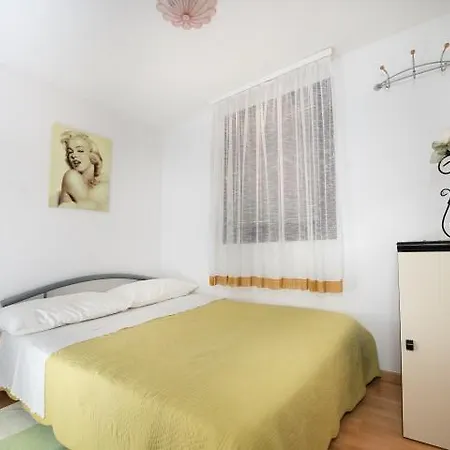 Appartement Ljubicic 1620 Rogoznica (Sibenik-Knin)